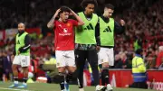 مانشستر يونايتد يطالب بإلغاء طرد مارتينيز في مواجهة ليدز بالبريميرليج