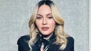 مادونا تثير الجدل بحذف جميع منشوراتها من إنستجرام تمهيداً لإطلاق ألبومها الجديد