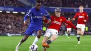 تشيلسي ضد مانشستر يونايتد: تاريخ المواجهات يتجدد في قمة الدوري الإنجليزي