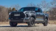 تويوتا تكشف عن تندرا TRD 2026: قوة هجينة وتصميم رياضي في فئة البيك أب