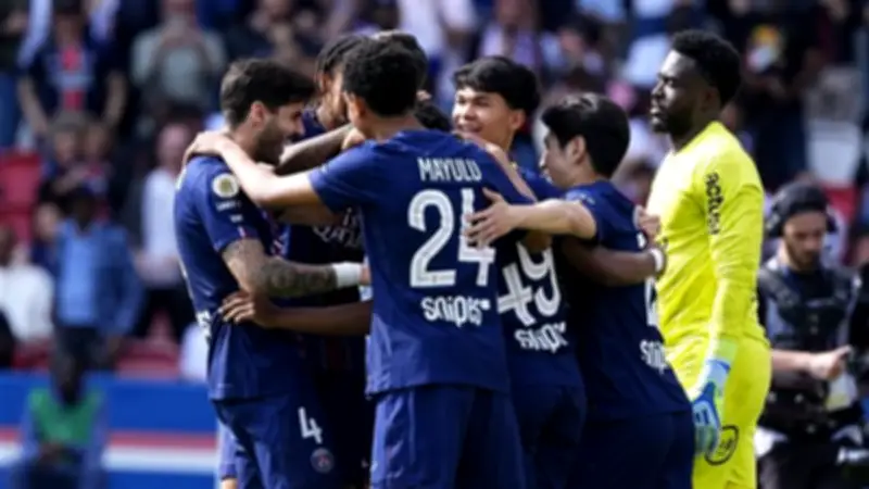 باريس سان جيرمان يتعادل مع لوريان 1-1 في الشوط الأول بالدوري الفرنسي