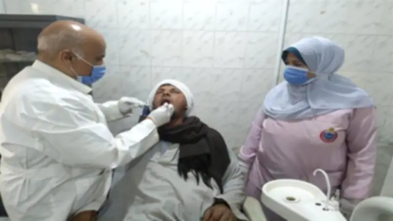 صحة المنيا تنظم قافلة طبية مجانية بقرية سنجرج في ملوي بـ10 تخصصات
