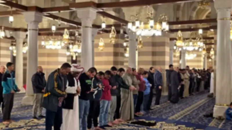 مواقيت الصلاة اليوم الإثنين 11 مايو 2026 في القاهرة والمحافظات