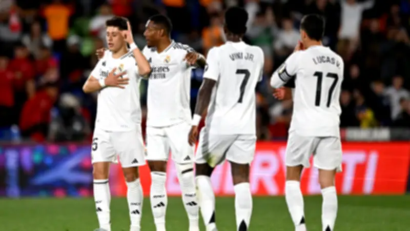 رسميًا.. ريال مدريد يعلن رحيل ألابا صاحب الـ11 لقبًا
