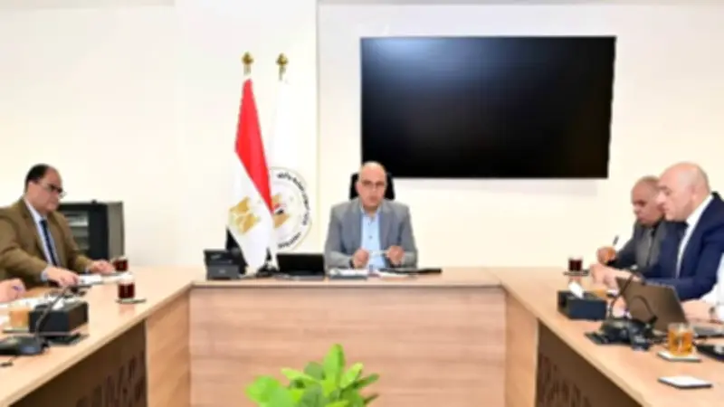 وزير الري يعلن إزالة 1117 تعديًا على المجاري المائية في الموجة 27