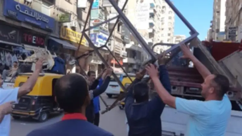 إزالة 123 حالة إشغال بحملة مكبرة بحي شرق الإسكندرية ورفع جاهزية النقل العام للعيد