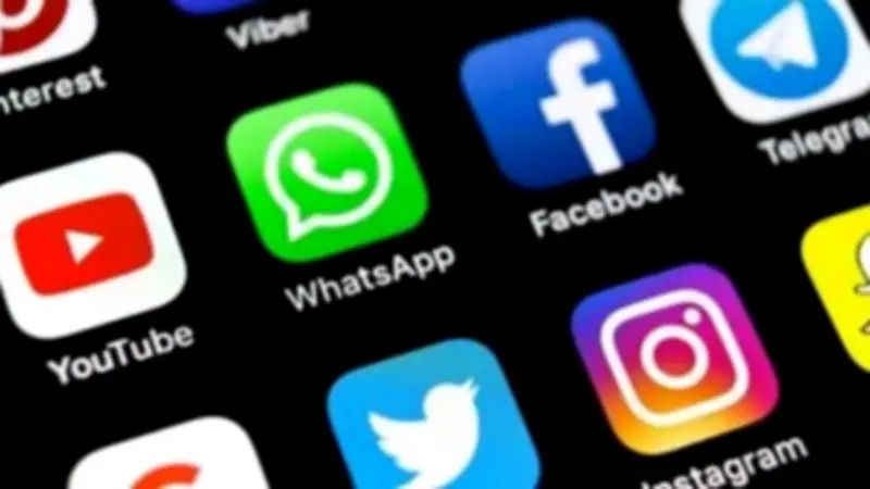 حظر دولي لاستخدام الأطفال دون 13 عاماً لمنصات فيسبوك وتيك توك وتليجرام