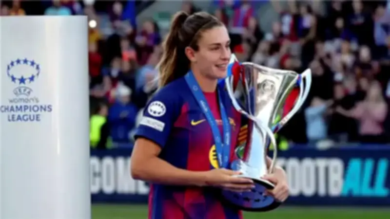 أسطورة برشلونة أليكسيا بوتياس تعلن الرحيل بعد 14 موسماً