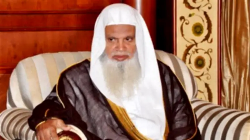 من هو الشيخ الحذيفي خطيب عرفة 1447هـ؟ مسيرة علمية حافلة