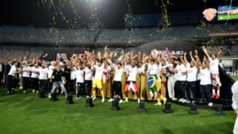 السفارة الأمريكية تهنئ الزمالك بفوزه بالدوري المصري للمرة الـ15