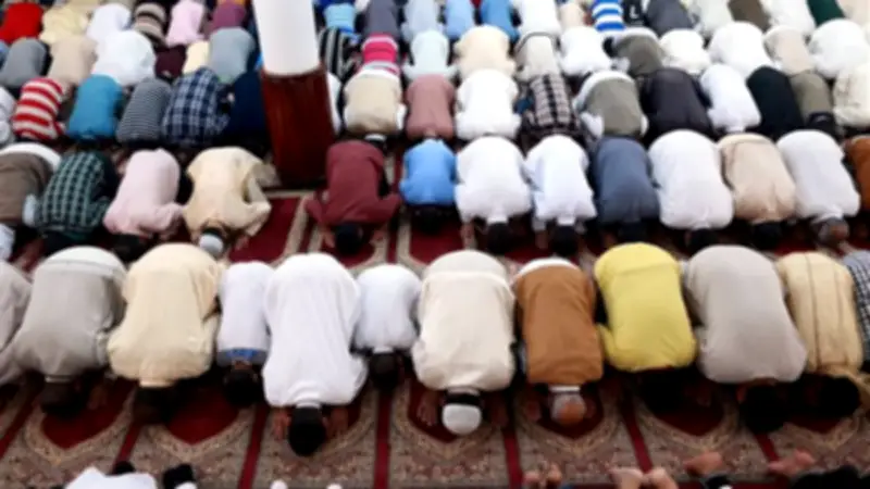 موعد أذان العشاء اليوم السبت 16 مايو 2026 في القاهرة والمحافظات