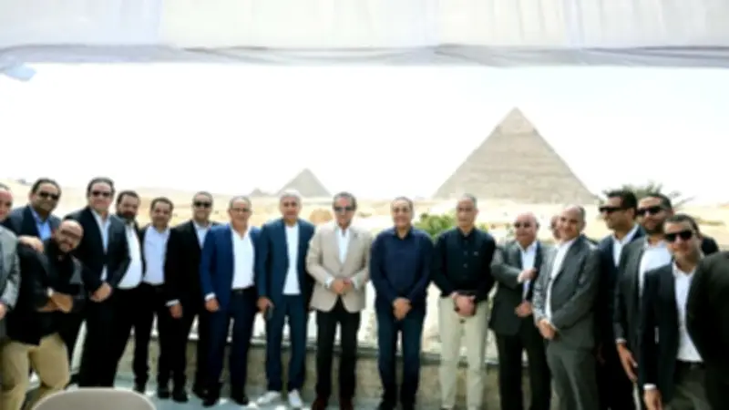 مدبولي يوجه بخطة عاجلة لتطوير كفر طهرمس ويعلن إنشاء 16 مدرسة