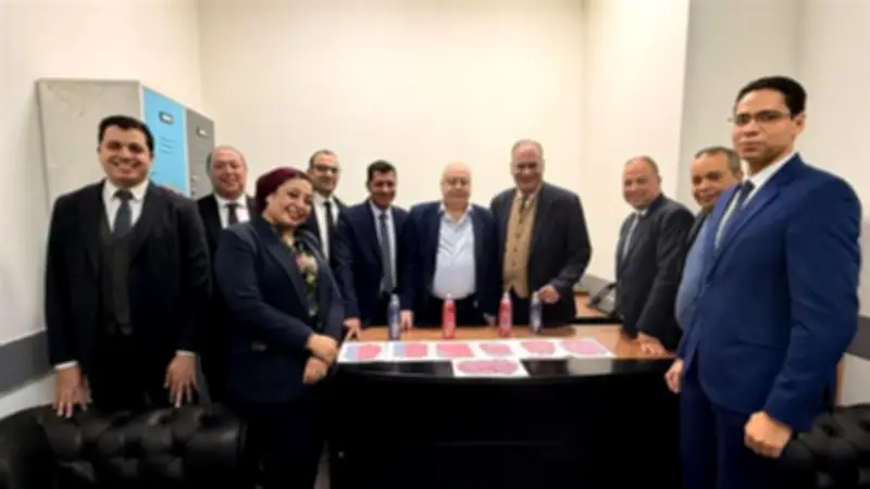 الجمارك تضبط راكبا حاول تهريب 1664 قرص إكستازي بمطار القاهرة