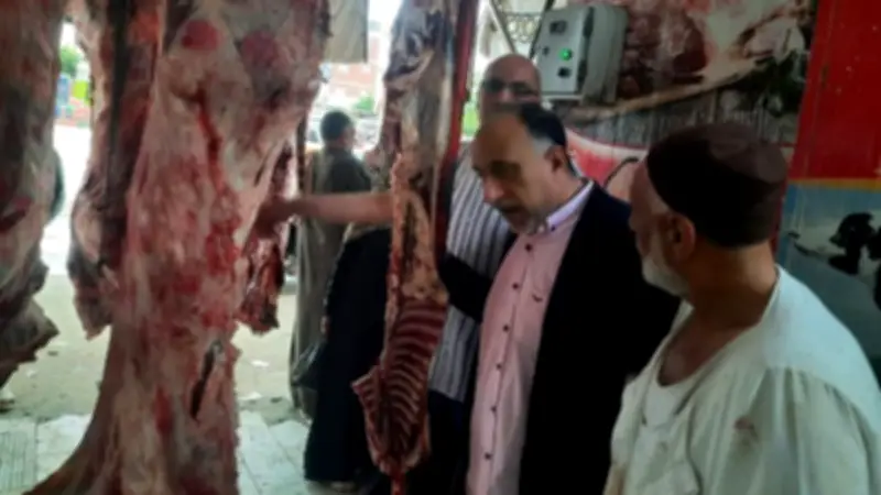 تموين الشرقية تضبط 168 كجم لحوم غير صالحة في الحسينية بالعيد