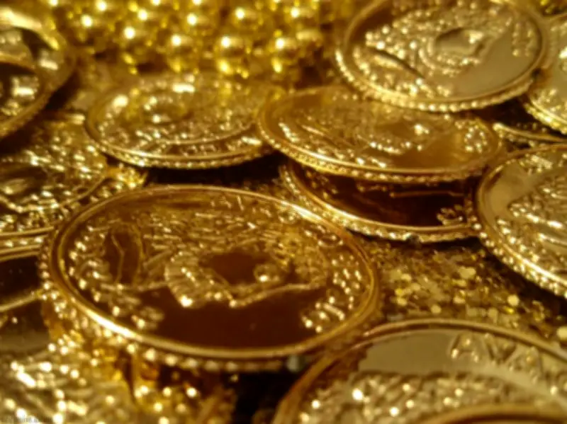 سعر الجنيه الذهب اليوم في مصر الإثنين 18 مايو 2026