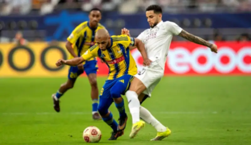 الغراف يتقدم على السد 2-0 في الشوط الأول بنهائي كأس أمير قطر