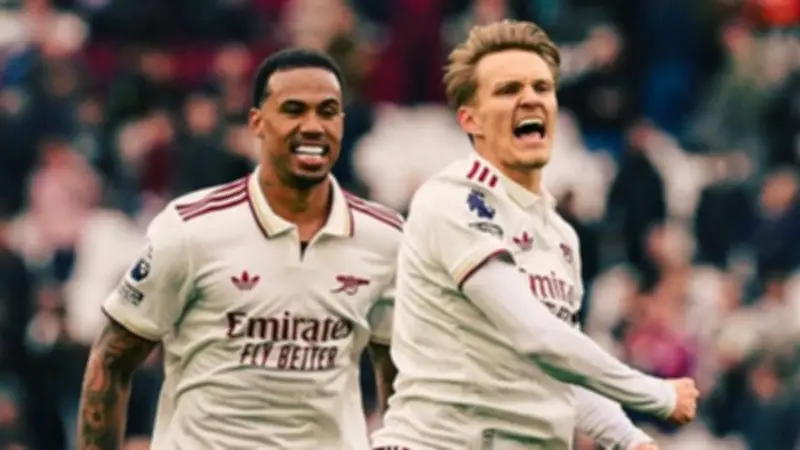 آرسنال يختتم الدوري الإنجليزي بالفوز على كريستال بالاس 2-1 ويتوج باللقب