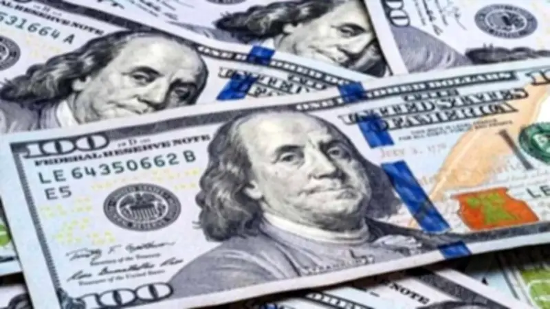أقل سعر دولار في السوق الرسمية اليوم السبت 2-5-2026 يصل إلى 52.97 جنيه