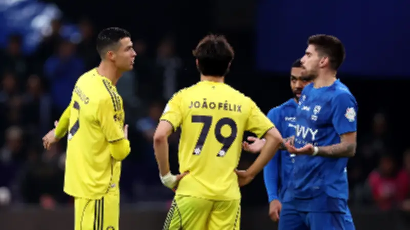 موعد مباراة النصر والهلال في دوري روشن السعودي 2025-2026 والقنوات الناقلة