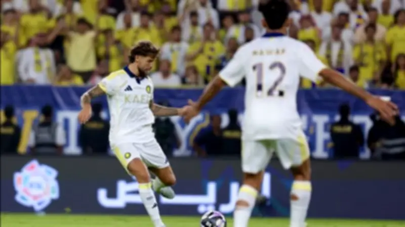 النصر يهزم ضمك برباعية ويتوج بطلاً للدوري السعودي 2025-2026