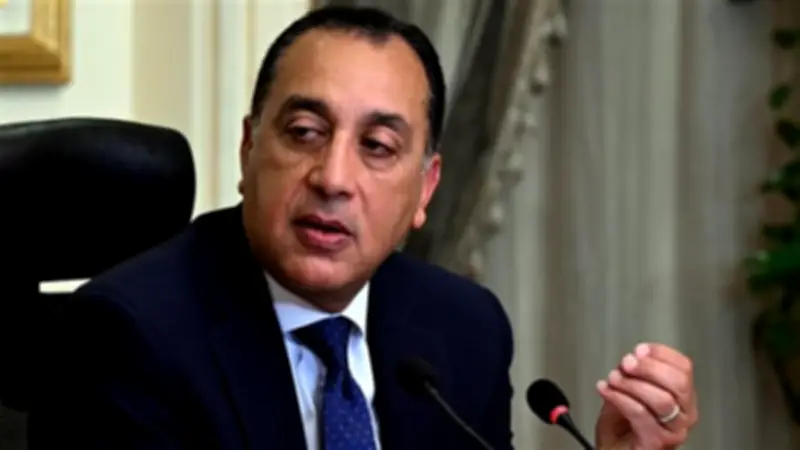 قرار رئيس الوزراء بتمديد العمل عن بُعد يوم الأحد خلال مايو 2026