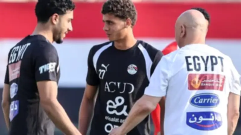 حمزة عبد الكريم ومرموش ينضمان لمعسكر منتخب مصر استعداداً لكأس العالم 2026