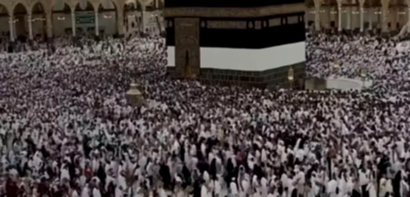 موعد صلاة عيد الأضحى 2026 من المسجد الحرام بمكة المكرمة بث مباشر