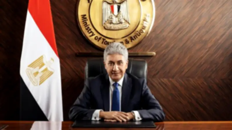 وزير السياحة يشكل لجنة عليا لاستقبال كسوف الشمس الكلي 2027 بالأقصر
