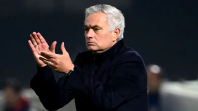 مورينيو يوقع عقده مع ريال مدريد حتى 2029 والإعلان بعد الانتخابات