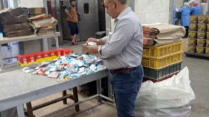 ضبط 2.1 طن لحوم ودواجن وأسماك غير صالحة بالغربية