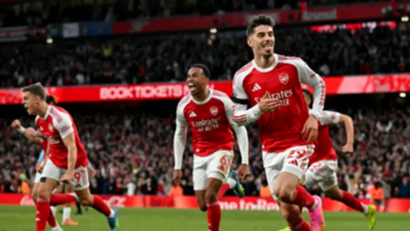 آرسنال ينهي صيام 22 عاماً ويفوز بلقب الدوري الإنجليزي