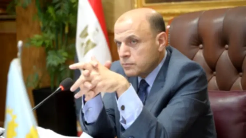رفع 225 طن مخلفات وإزالة 6 بؤر قمامة في حملة مكبرة بالغربية