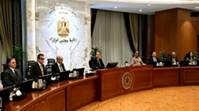 في آخر 24 ساعة.. قرارات حكومية وافتتاح مشروعات طبية واستعدادات للامتحانات