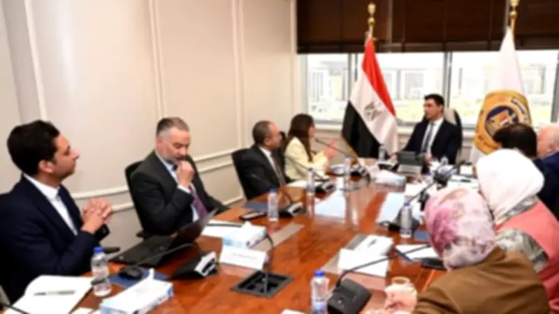 إلزام المصانع الجديدة بتوفير 25% من الكهرباء بالطاقة الشمسية