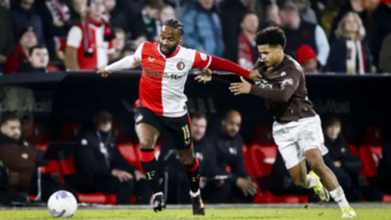 أزمة قانونية في الدوري الهولندي بسبب جنسية 25 لاعبًا