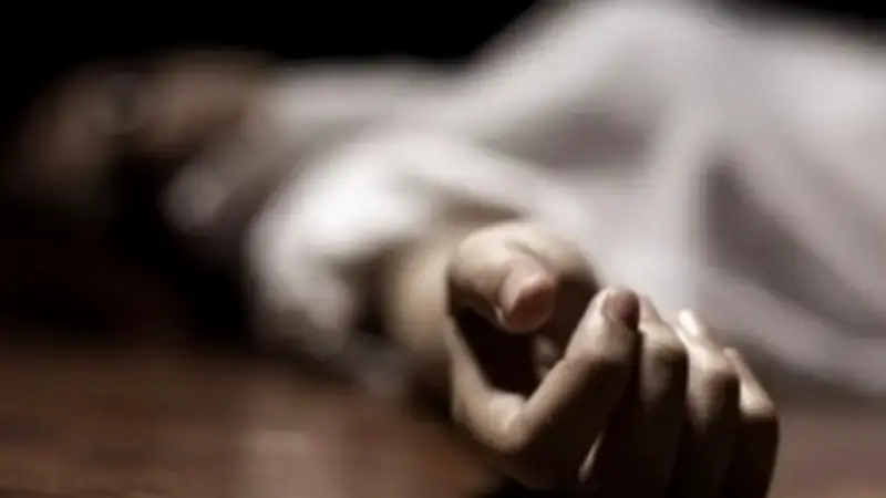 تفاصيل مروعة: زوج يقتل زوجته بـ25 طعنة ويهشم رأسها في بدر