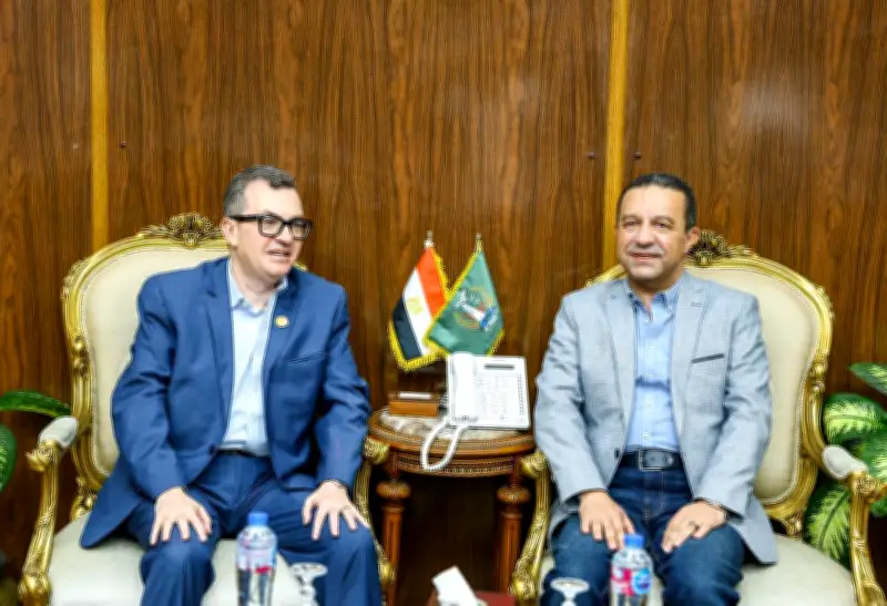 توفير 25 جهازاً.. وزير التخطيط يدعم مراكز المنوفية التكنولوجية
