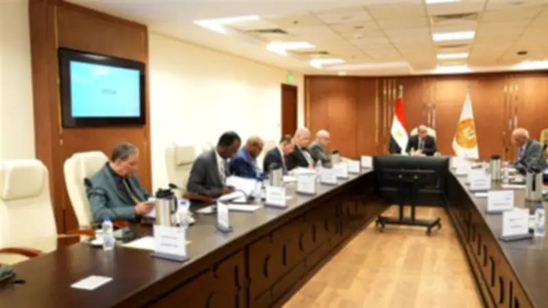الحكومة تتدخل لحماية العمال: 2.5 مليار جنيه إعانات لـ441 ألف مستفيد