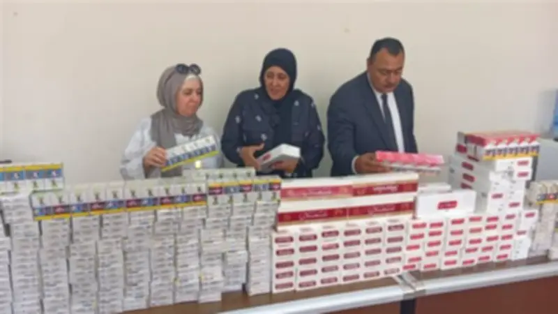 ضبط 2779 علبة سجائر مجهولة المصدر في حملات تموينية بالإسماعيلية