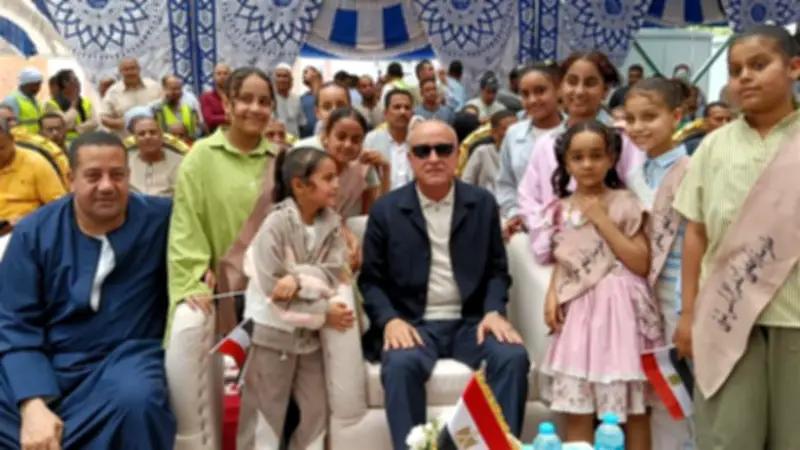 محافظ الأقصر يفتتح 3 محطات رفع صرف صحي بإسنا ضمن حياة كريمة