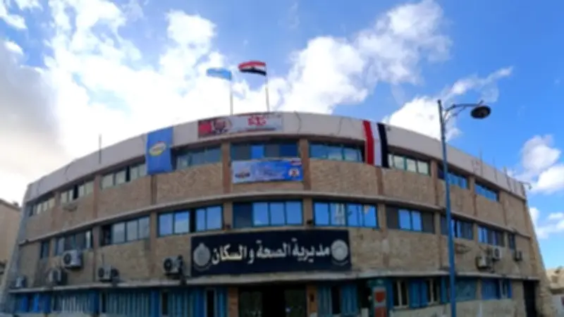 مصرع شخص وإصابة 3 في انقلاب سيارة على محور الضبعة