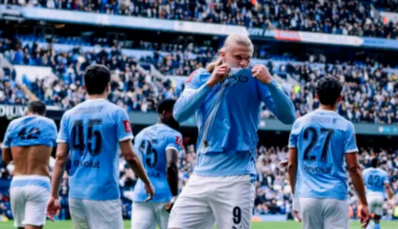 مانشستر سيتي يتعادل مع إيفرتون 3-3 في مباراة مثيرة بالدوري الإنجليزي