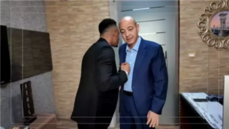 عمرو أديب يمازح محمد رمضان: عليك 300 ألف جنيه والفنان يرد