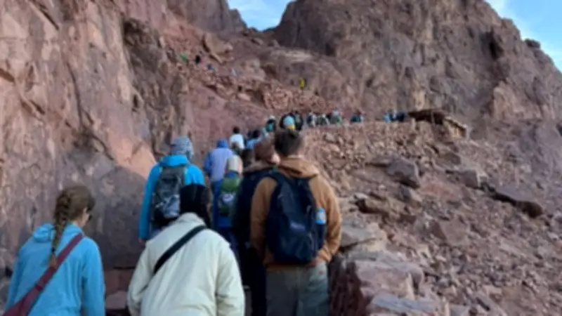 سانت كاترين تستقبل 311 زائرًا في رحلة روحانية بين الجبال والطبيعة