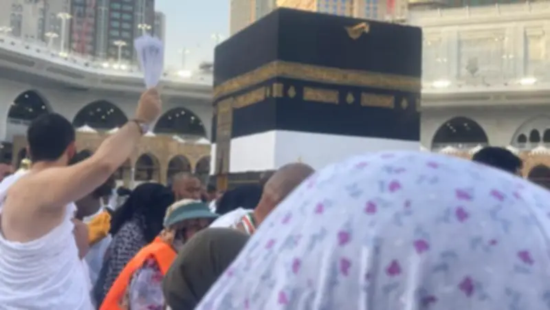سر ظاهرة فلكية فوق الكعبة يوم عرفات.. لماذا تتكرر كل 33 عامًا؟