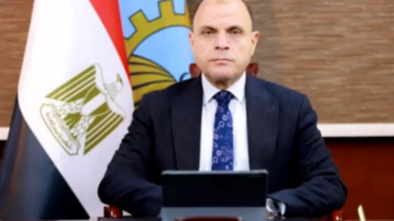 محافظ الغربية: رفع 350 طن مخلفات وإزالة 9 بؤر قمامة في 7 مراكز