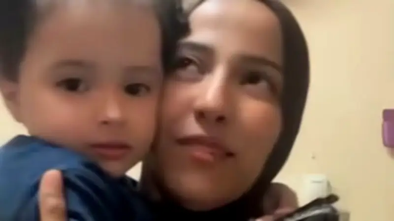 الداخلية تعيد طفلة لأحضان والدتها بعد اختفاء 37 يوماً