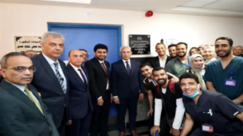 دفعة 38 طب المنيا تتبرع بمليوني جنيه لتجهيز عناية مركزة وحضانات أطفال