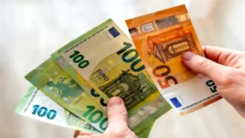 سعر اليورو اليوم الاثنين 4 مايو 2026 مقابل الجنيه في البنوك المصرية
