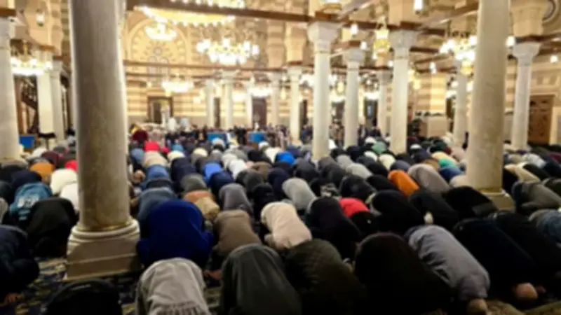 مواقيت الصلاة اليوم الإثنين 4 مايو 2026 في القاهرة والمحافظات